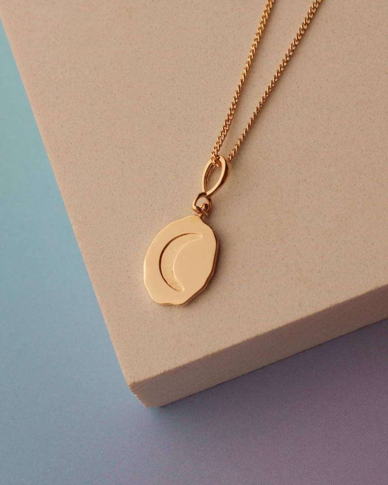 colar-medalha-sol-e-lua--banho-ouro-18k-01