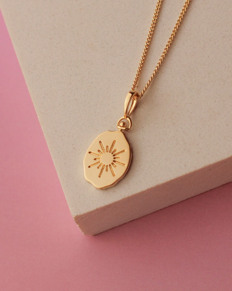 colar-medalha-sol-e-lua--banho-ouro-18k-02