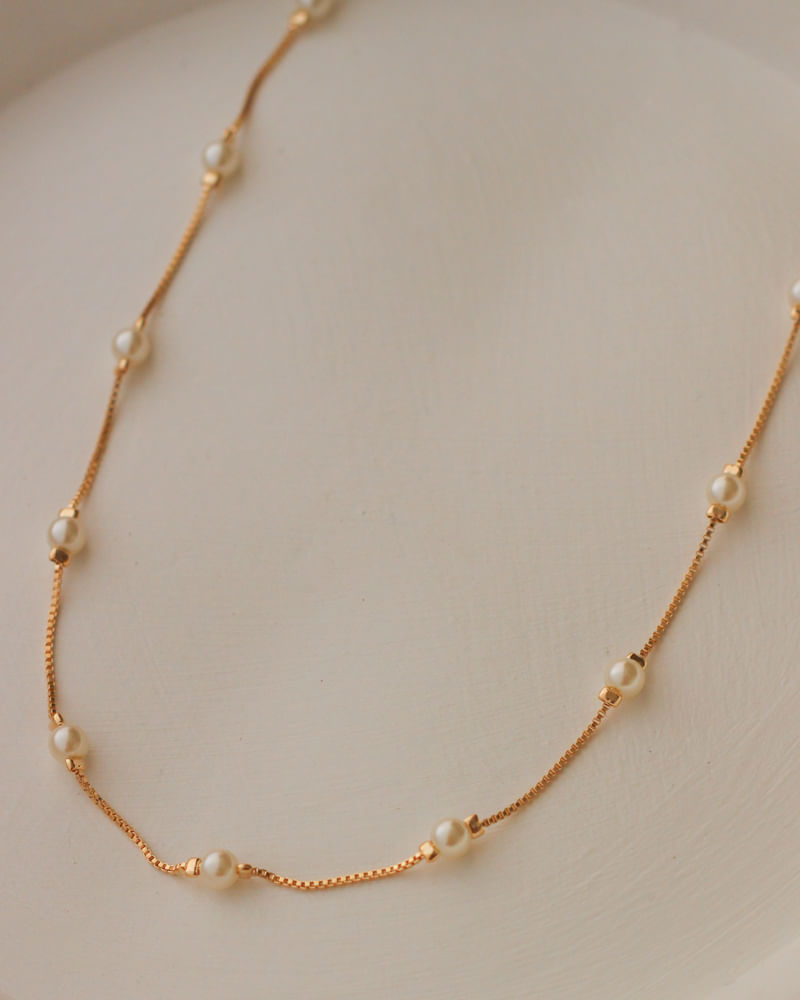colar-perolas-banho-ouro-18k-1